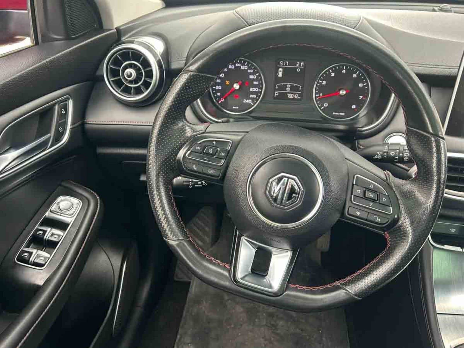 MG MG HS 1.5T DCT DLX 2021 - Imagen 14 de 17
