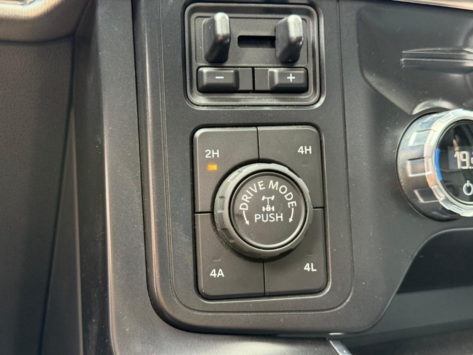 FORD F-150 RAPTOR 3.5 ECOBOOST 4WD 2024 - Imagen 17 de 18