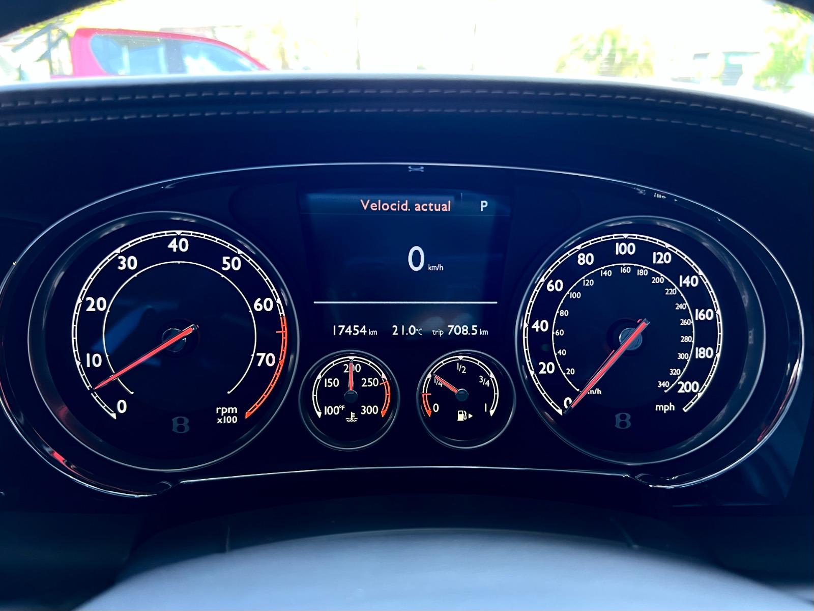 BENTLEY CONTINENTAL GT W12 TWIN TURBO 6.0 2012 - Imagen 14 de 20
