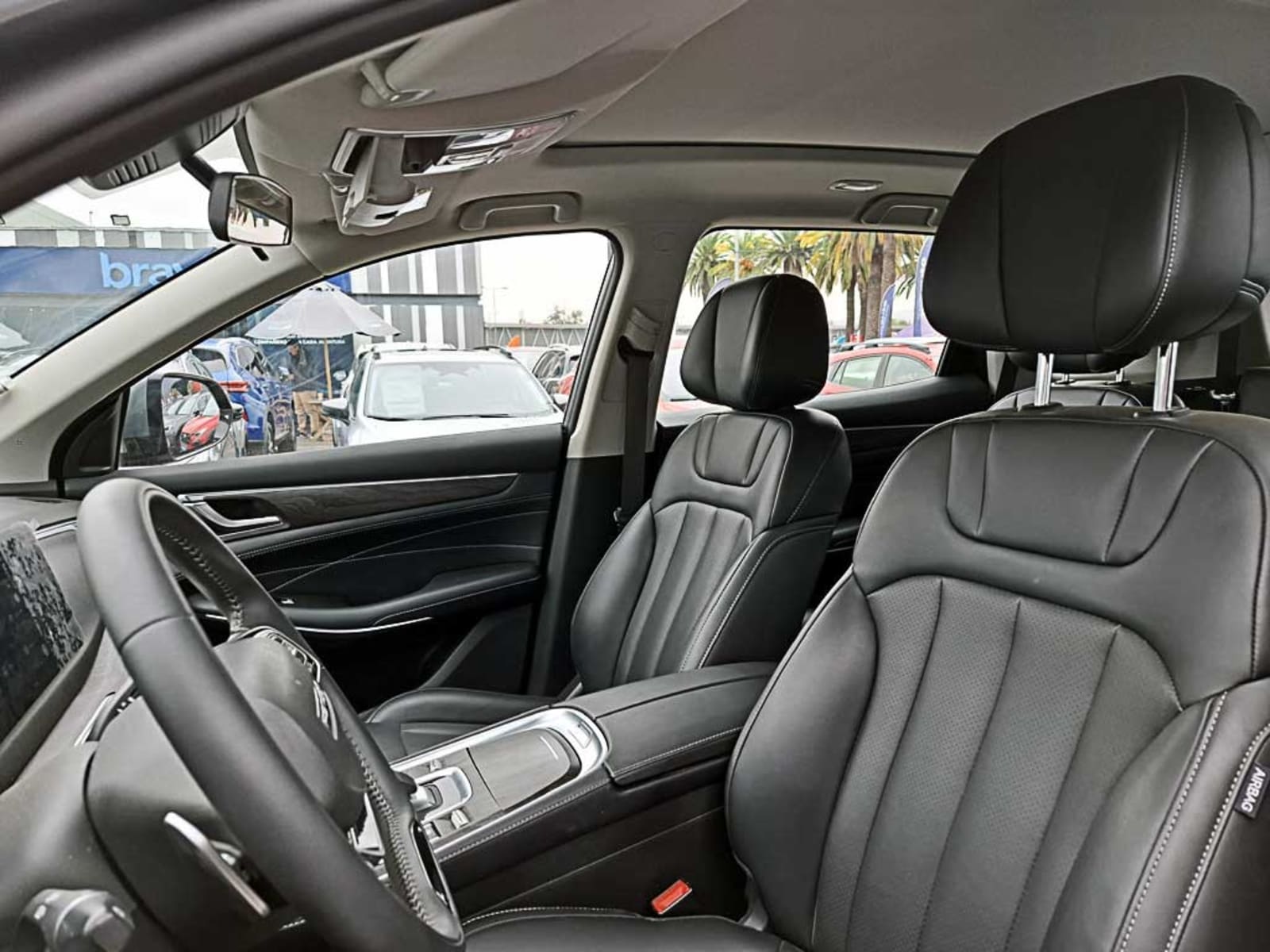 DFSK SUV 600 (IN) 1.5 T LUXURY AT 2024 - Imagen 15 de 20