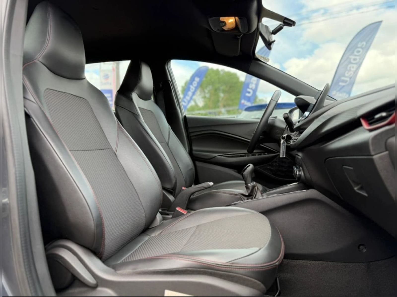 CHEVROLET ONIX 1.0T RS R 4X2 HB MT 5P 2024 - Imagen 15 de 20