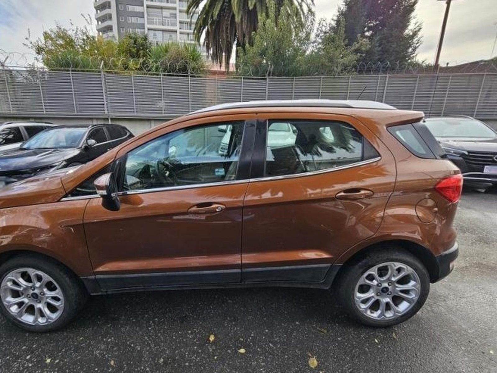 Ford ECOSPORT 2.0 AT 2019 - Foto 4 de 8