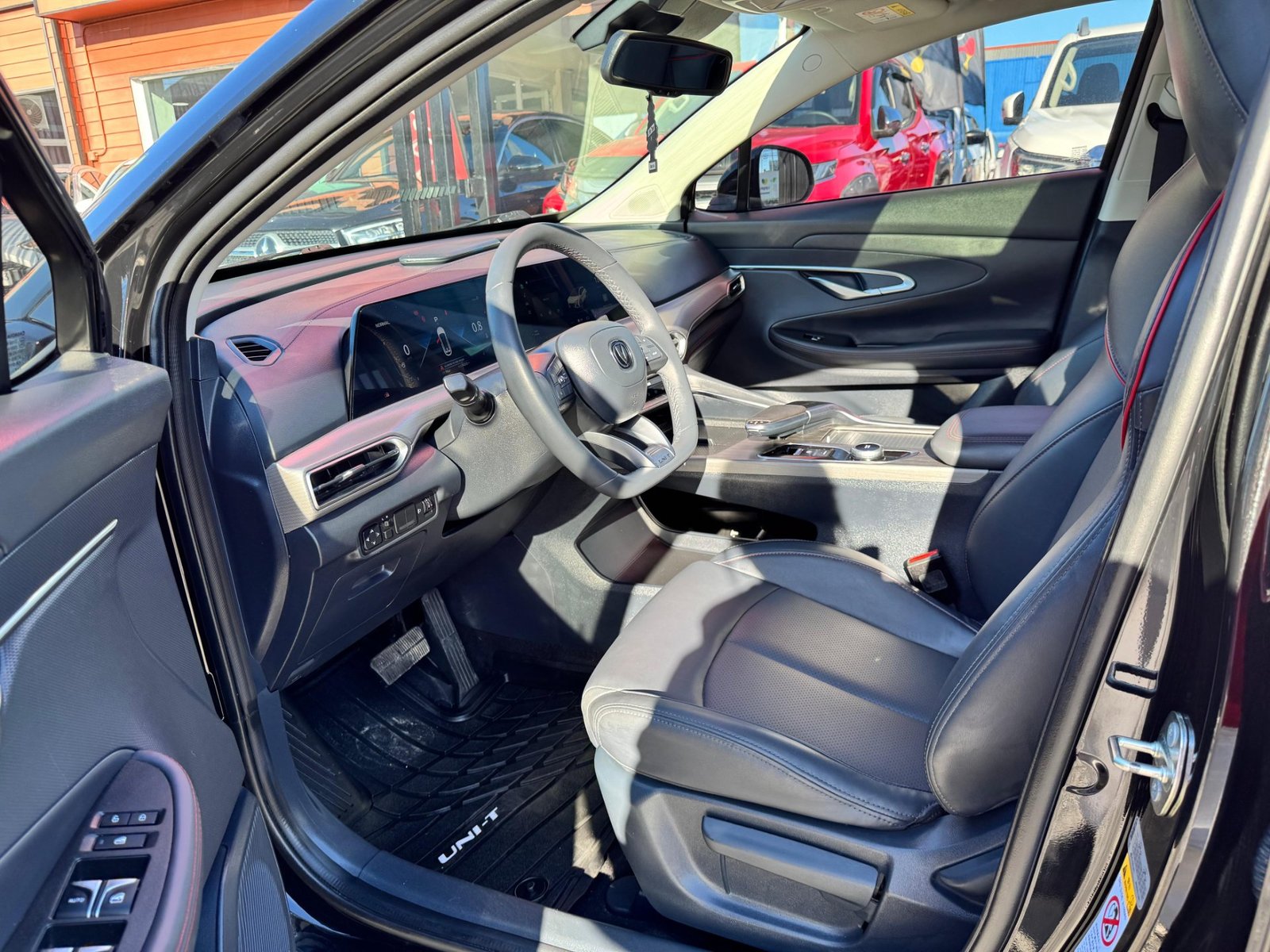 Changan UNI-T 2024 - Imagen 6 de 7