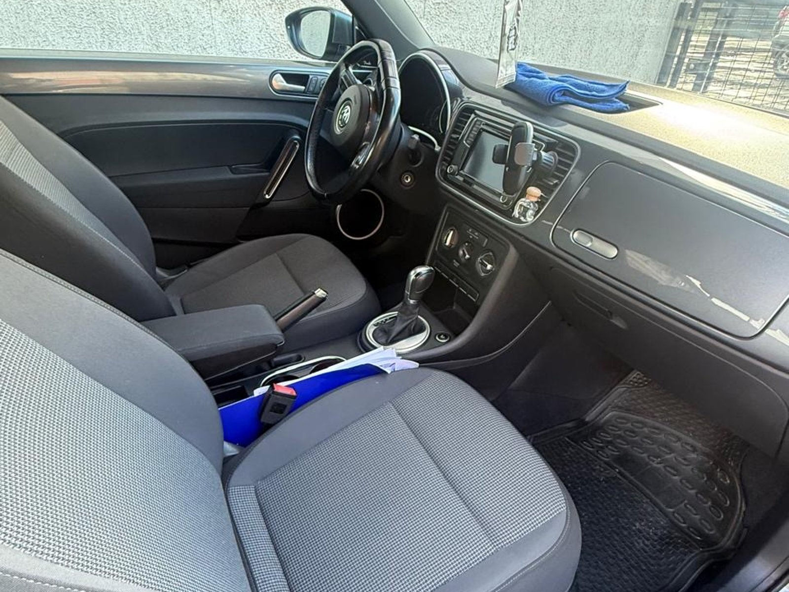 Volkswagen BEETLE DESIGN 1.4 2016 - Foto 5 de 8