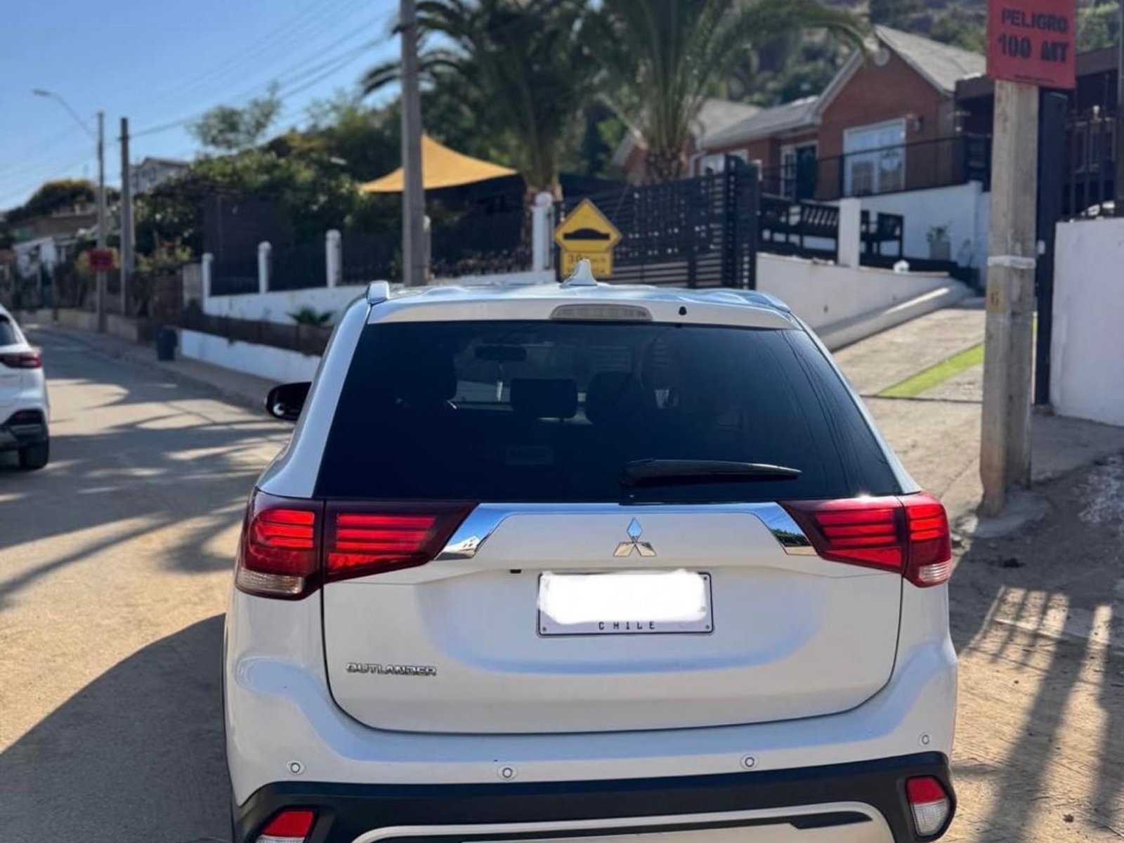 Mitsubishi OUTLANDER 2.0 CVT 2023 - Foto 2 de 8
