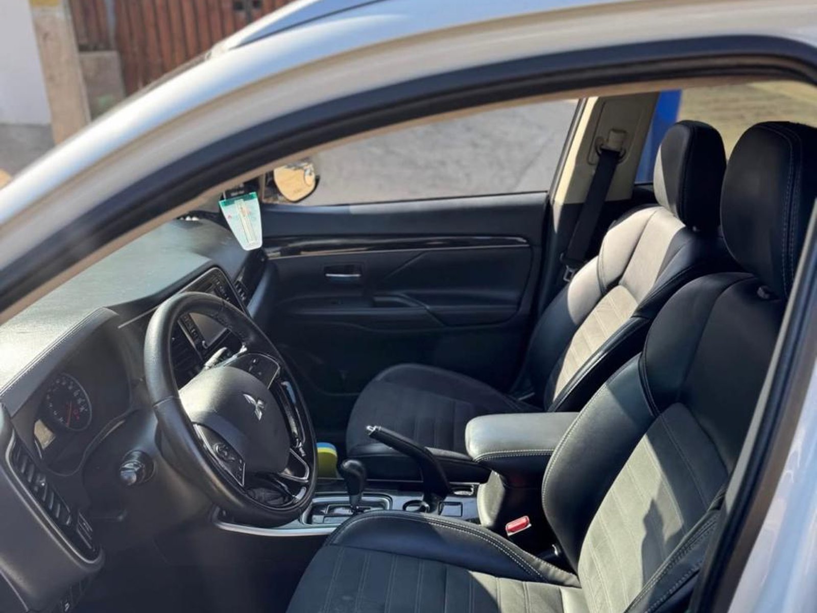 Mitsubishi OUTLANDER 2.0 CVT 2023 - Foto 5 de 8