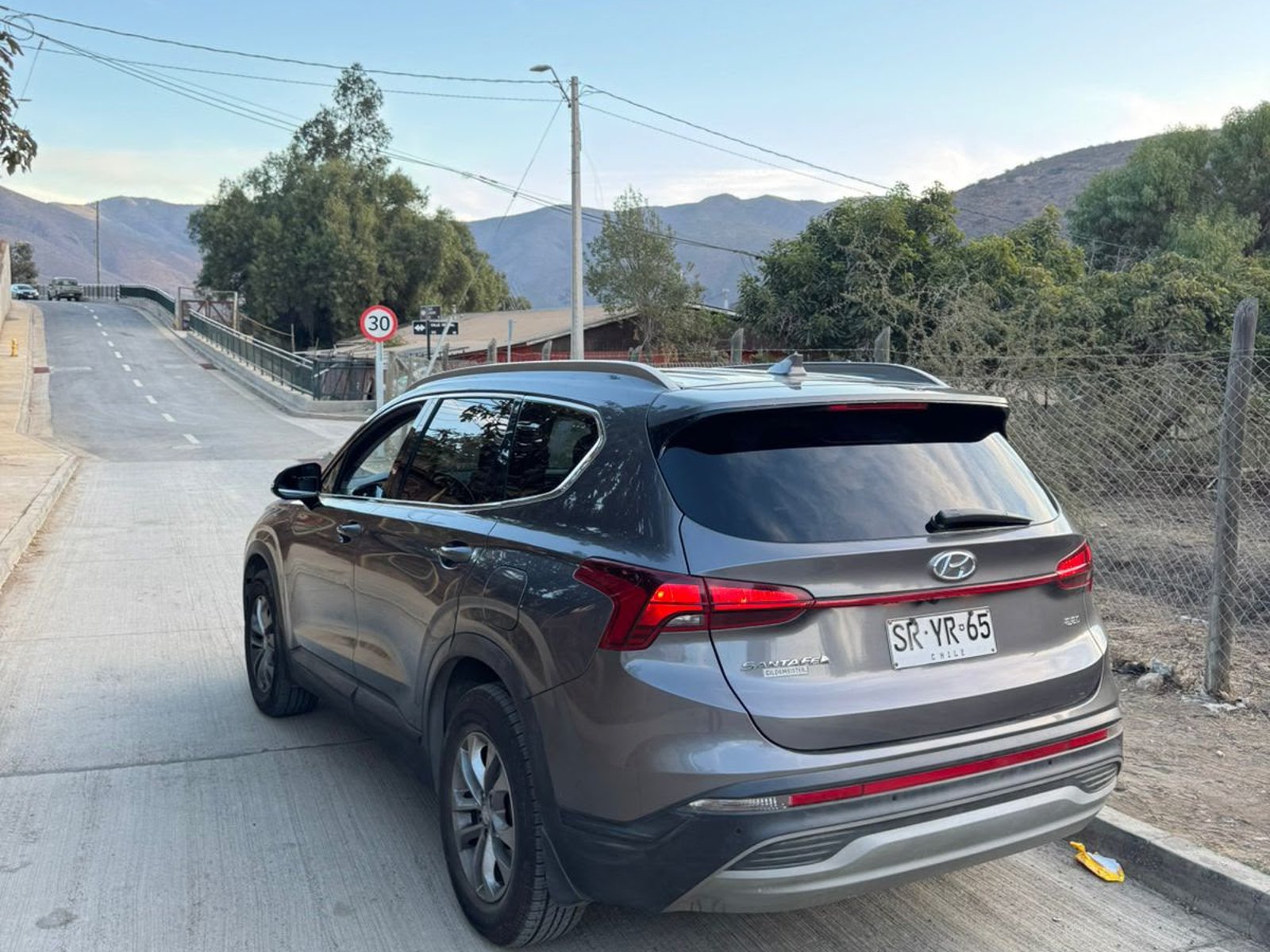 Hyundai SANTA FE 2.2 CRDI 8DCT 2023 - Foto 4 de 6