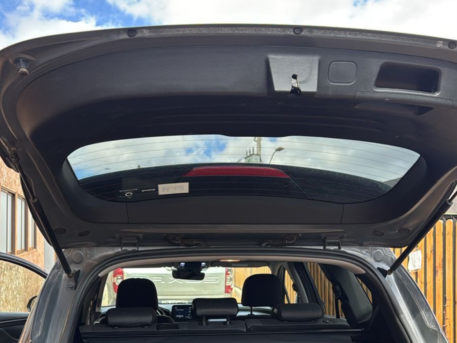 Hyundai SANTA FE 2.5 VALUE FL AT 4X4 2023 - Foto 5 de 7