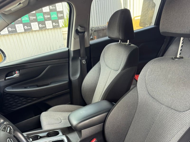 Hyundai SANTA FE 2.5 VALUE FL AT 4X4 2023 - Imagen 6 de 7