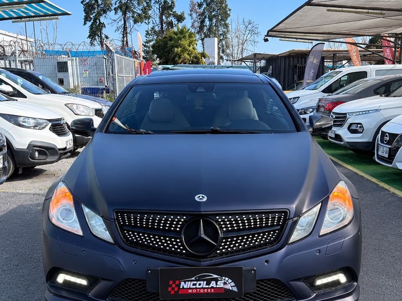 Mercedes-Benz E sedan 2011