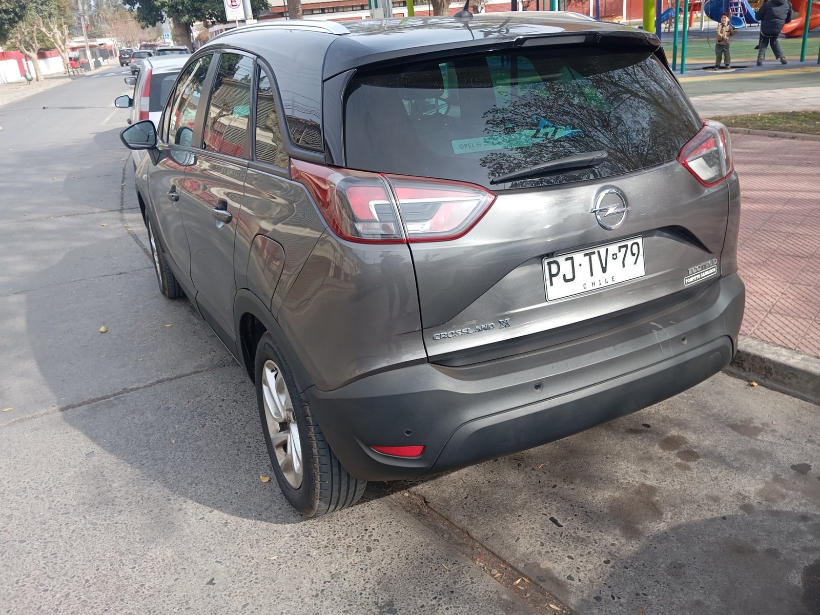 Opel CROSSLAND BLUE HDI 2021 - Foto 2 de 7