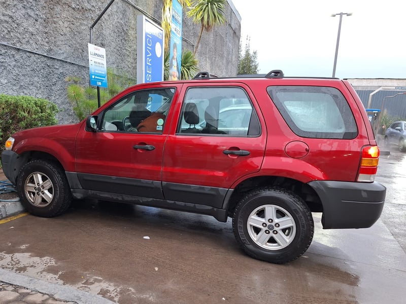 Ford ESCAPE II XLS 4X4 2.3 2005 - Imagen 4 de 8