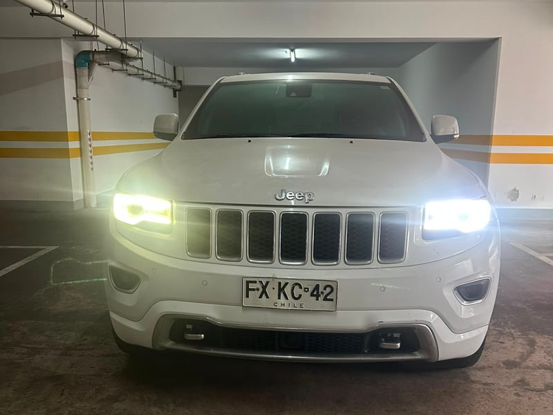 Jeep Grand Cherokee  2014