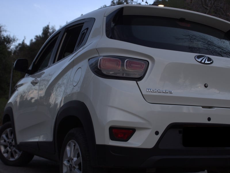 Mahindra KUV100 2019 - Imagen 8 de 8