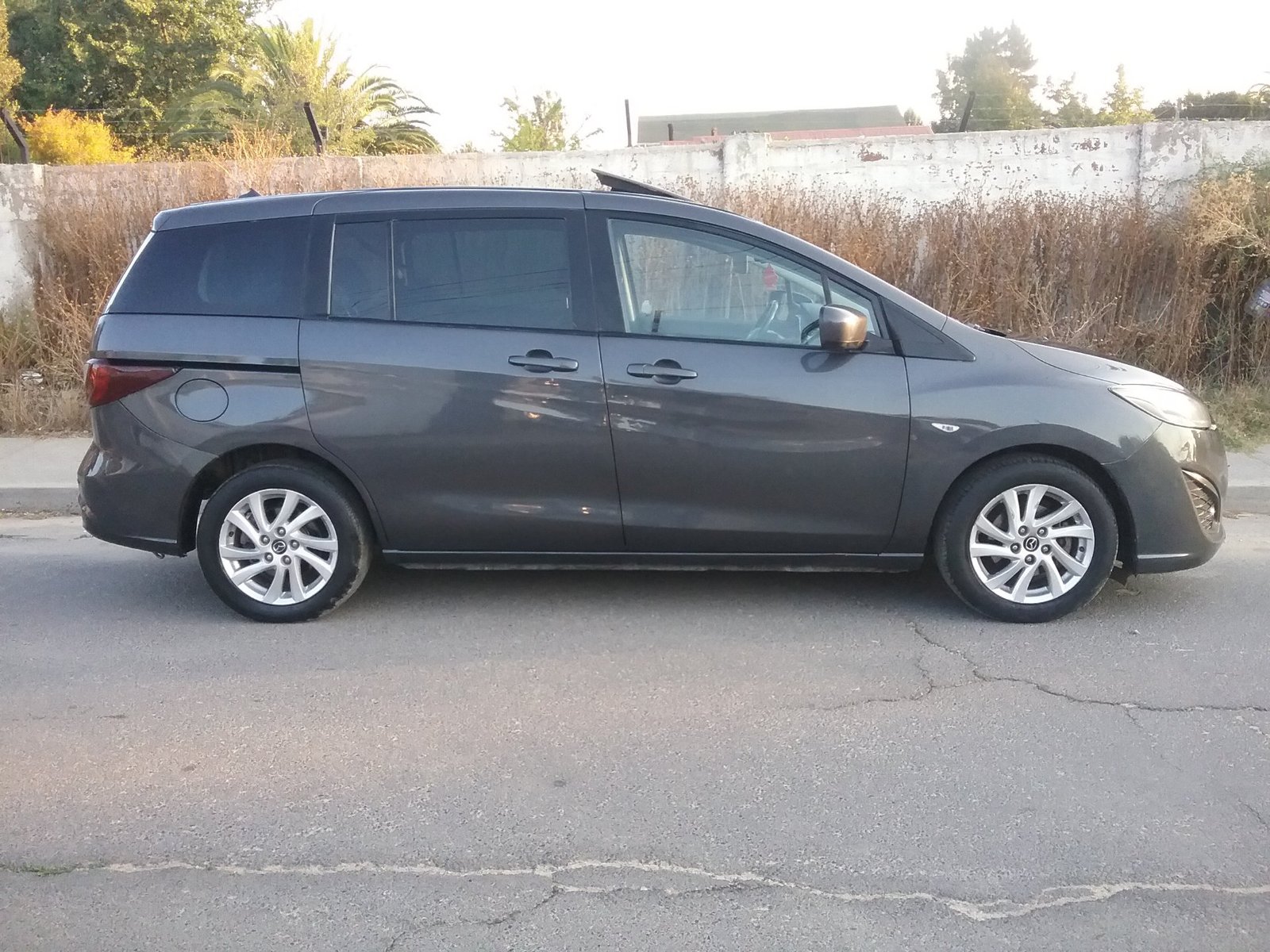 Mazda 5 2.0 AT 2014 - Foto 3 de 8