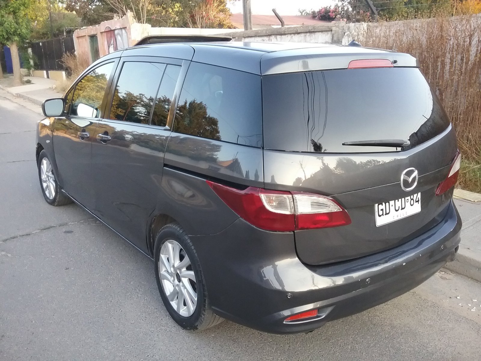 Mazda 5 2.0 AT 2014 - Foto 4 de 8