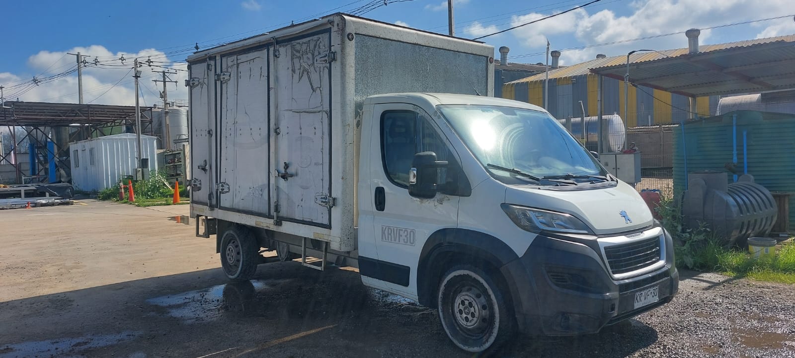 Peugeot BOXER CABINA L3 2.0 BLUEHDI 2018 - Imagen 3 de 7