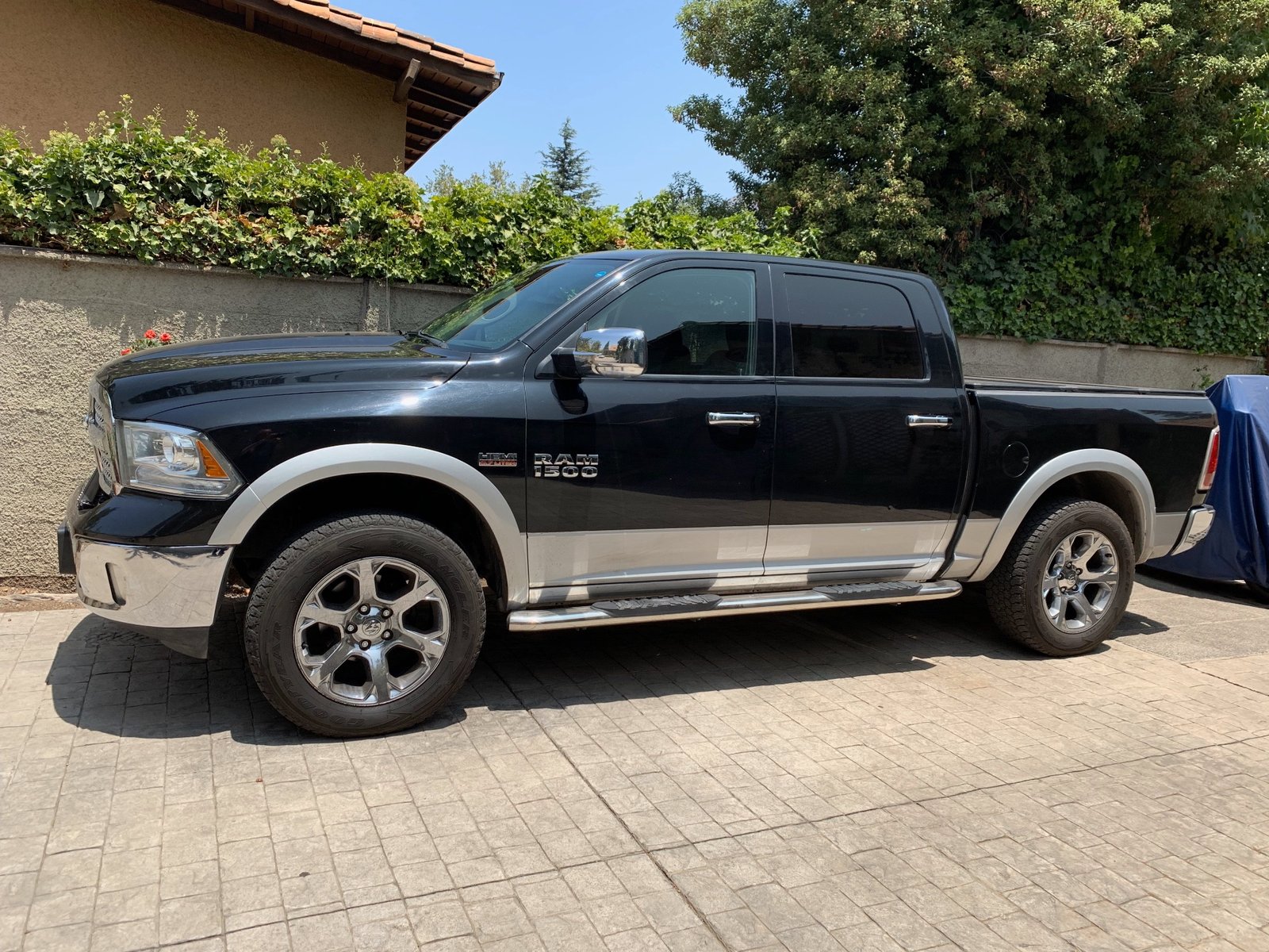 Dodge RAM 1500 5.7 laramie 2014 - Imagen 3 de 8