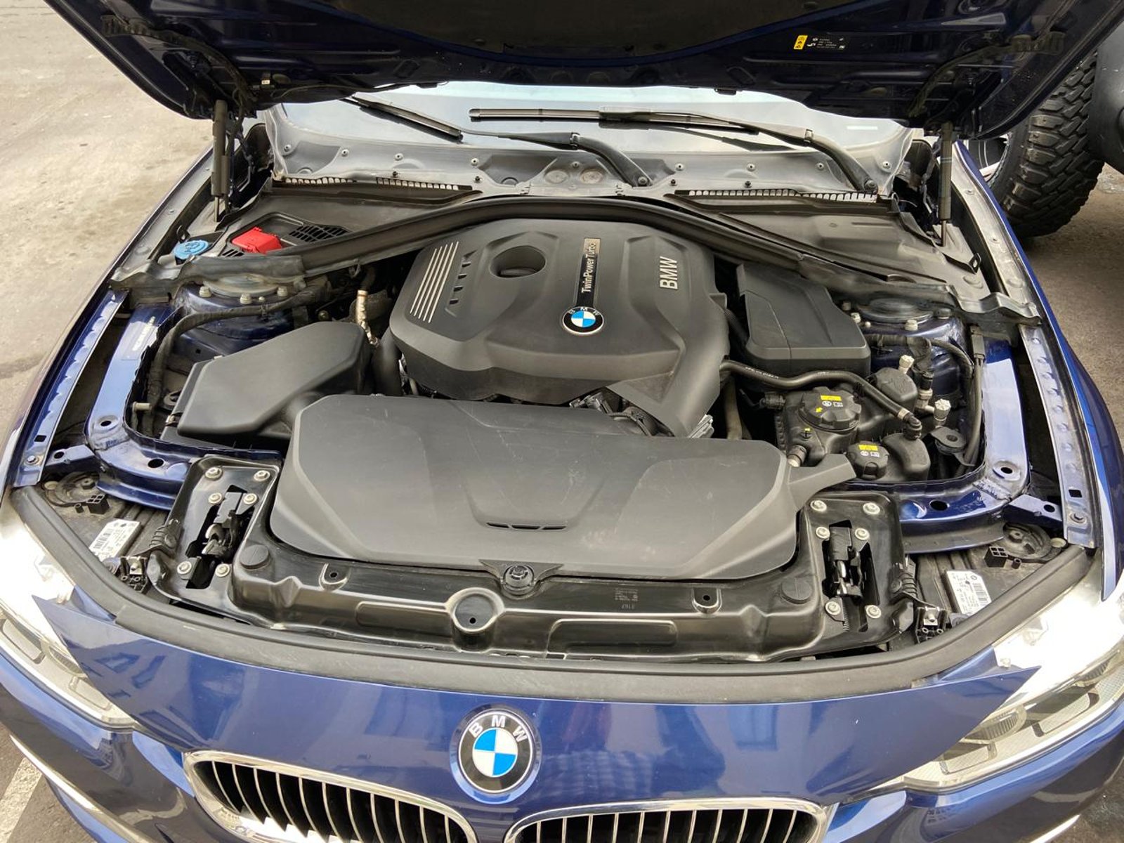 BMW 330I 2.0 AUT 2018 - Foto 5 de 8