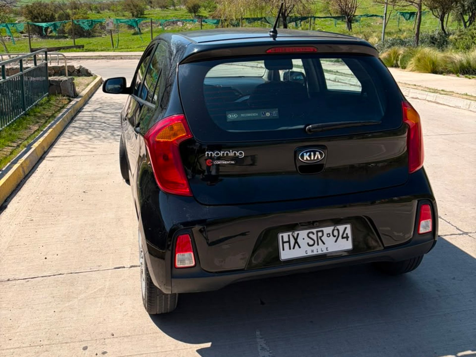 Kia MORNING EX 1.0 2016 - Foto 2 de 8