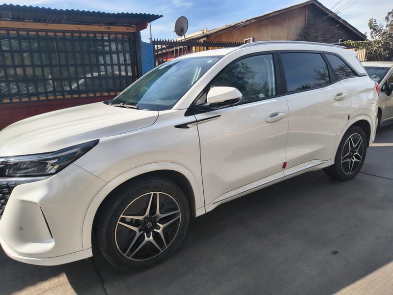 Dfsk 600 PHEV 1.5 ELITE HYBRID AT 2025 - Imagen 3 de 8