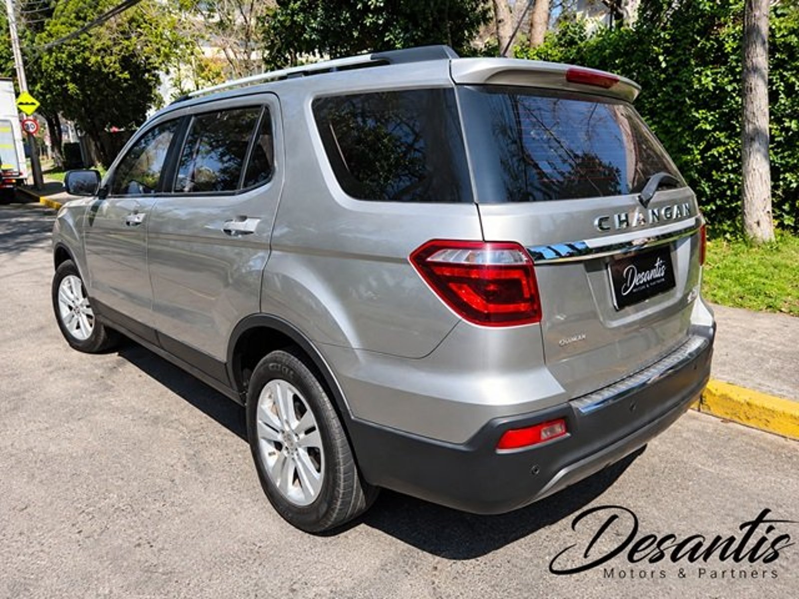 Changan XC70 1.5T MT AC 2022 - Foto 3 de 8