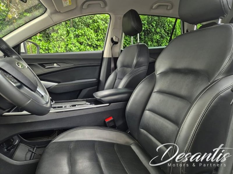 JAC JS8 1.5T AUT 2022 - Imagen 6 de 8
