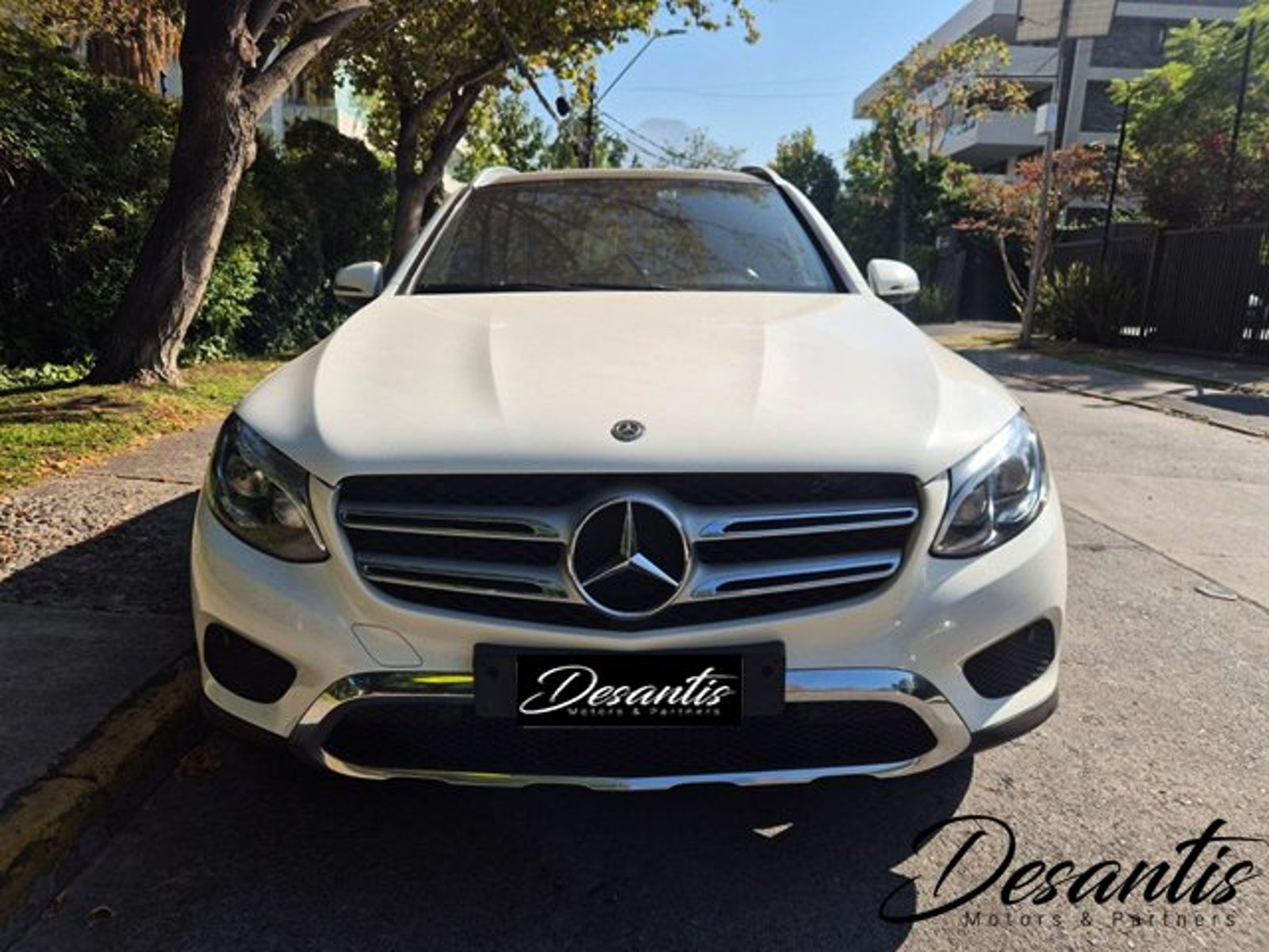 Mercedes-Benz GLC 250 AUT  2018 - Foto 2 de 8