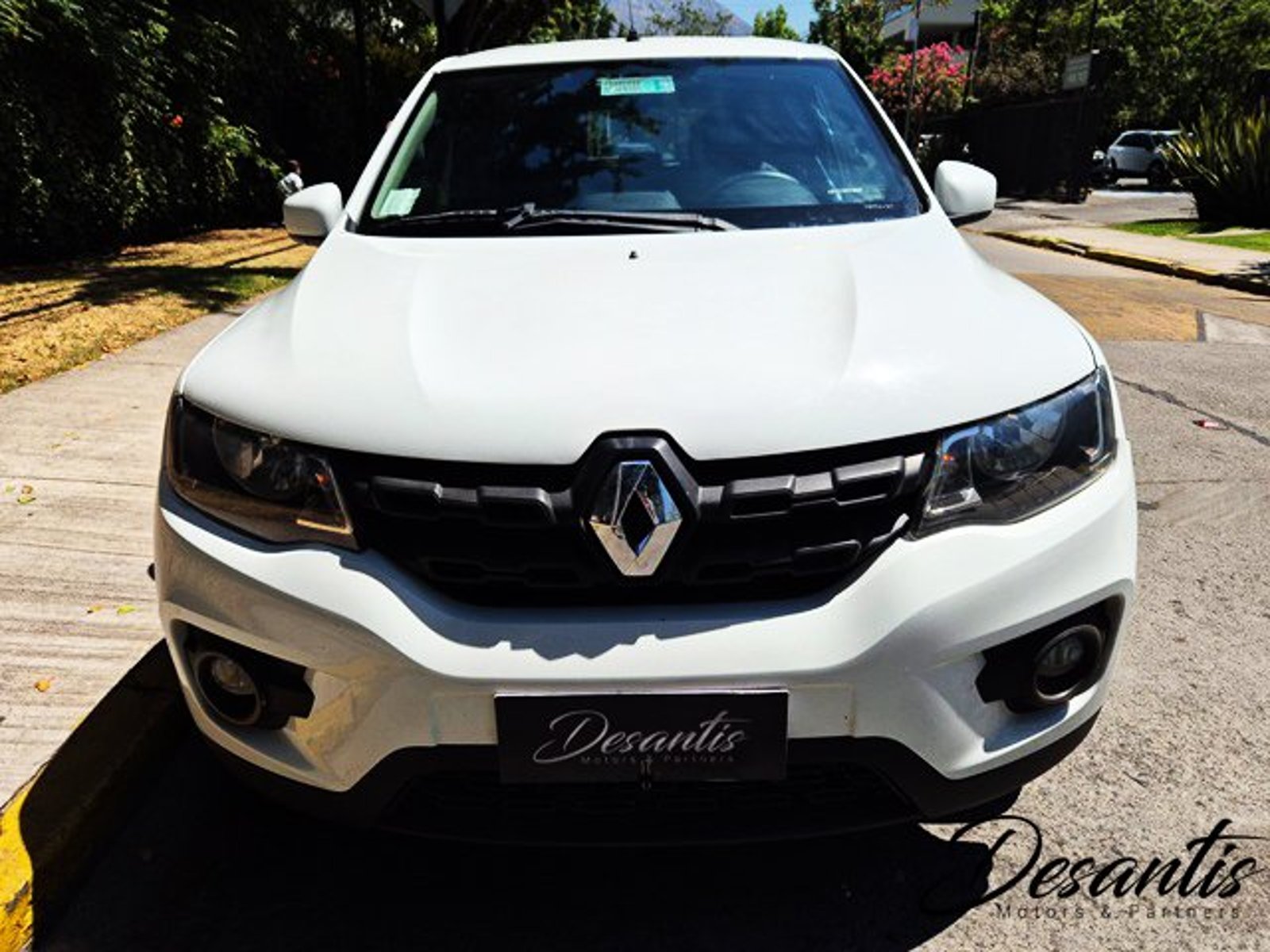 Renault KWID 1.0 MT AC 2022 - Foto 2 de 8