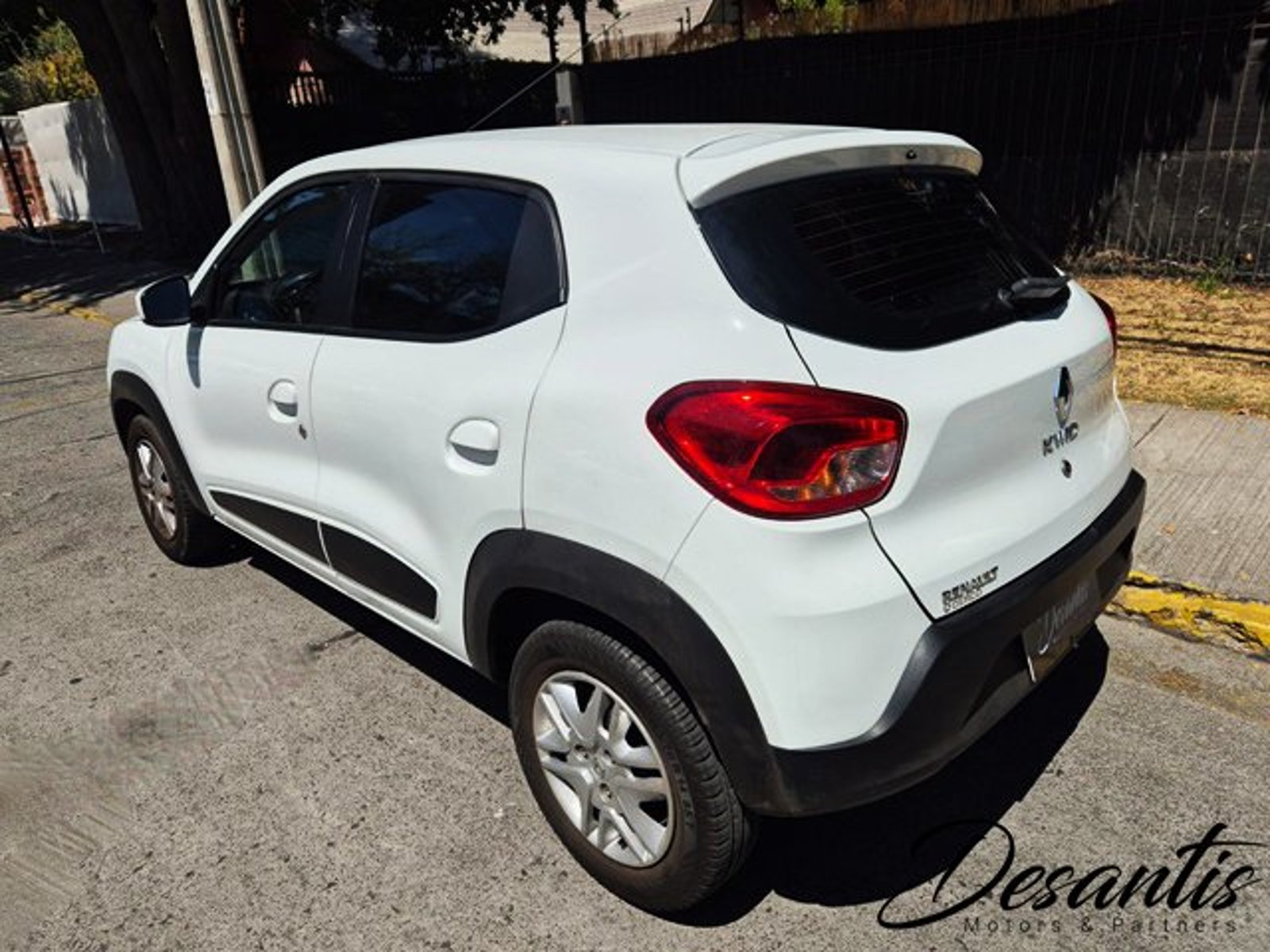 Renault KWID 1.0 MT AC 2022 - Foto 3 de 8