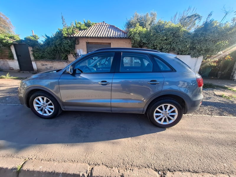 Audi Q3 TDI ATTRACTION 2.0 AUT 2014 - Imagen 4 de 7