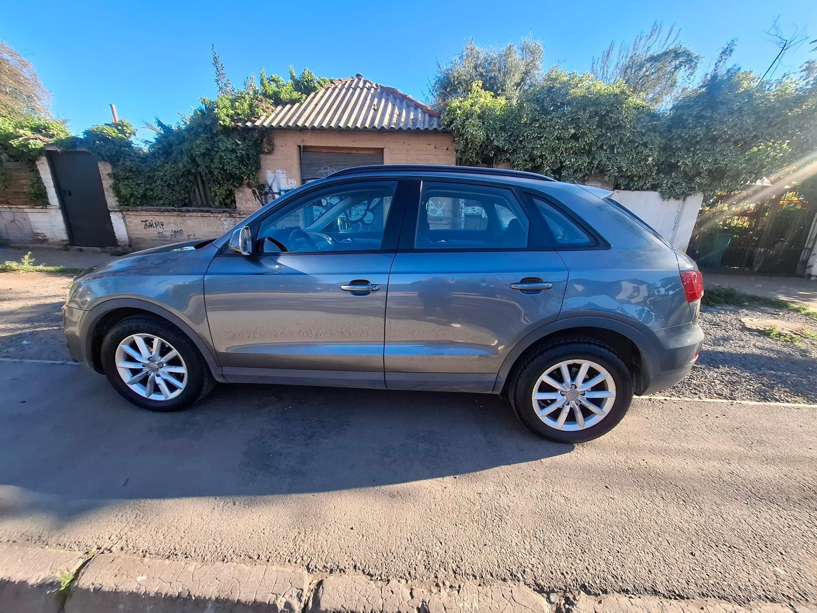 Audi Q3 TDI ATTRACTION 2.0 AUT 2014 - Foto 4 de 7