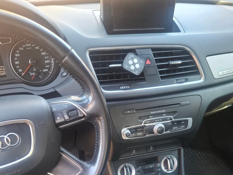 Audi Q3 TDI ATTRACTION 2.0 AUT 2014 - Imagen 6 de 7