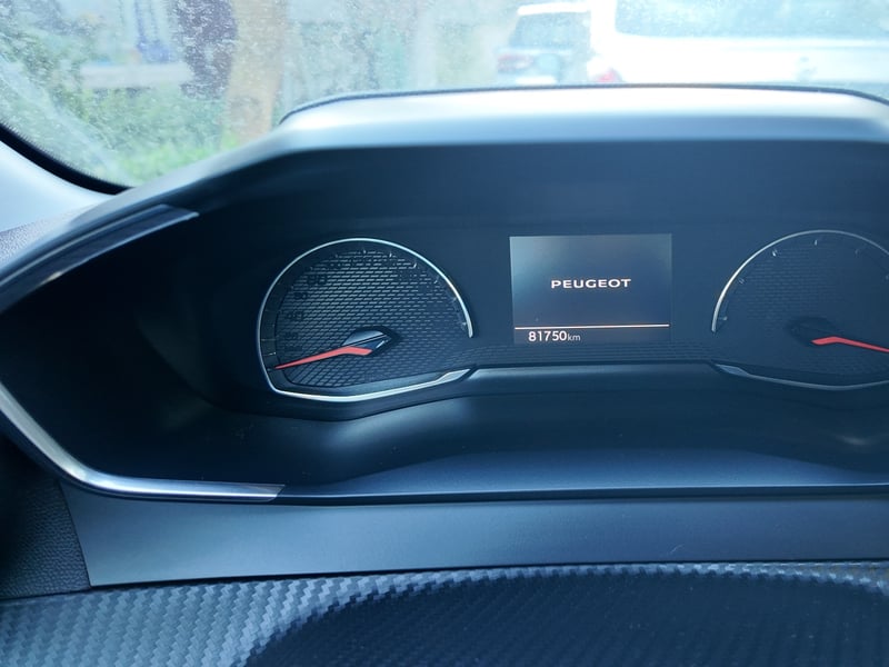 Peugeot 208 PURETECH 75 1.2 2022 - Imagen 7 de 8