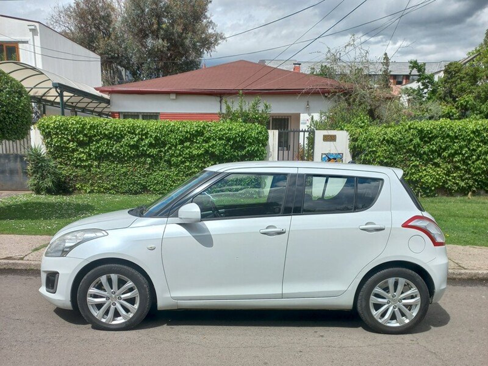 Suzuki SWIFT JAPONES 2016 - Foto 2 de 8