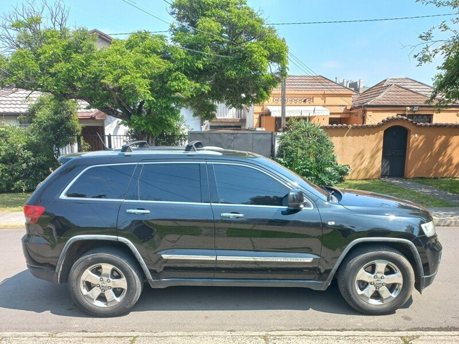 Jeep GRAND CHEROKEE LIMITED 2012 - Foto 4 de 8