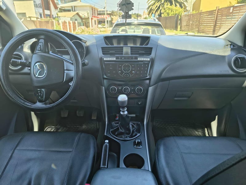 Mazda NEW BT 50 DCAB SDX 4X4 2.2 DCAB SDX 2.2 2017 - Imagen 7 de 7