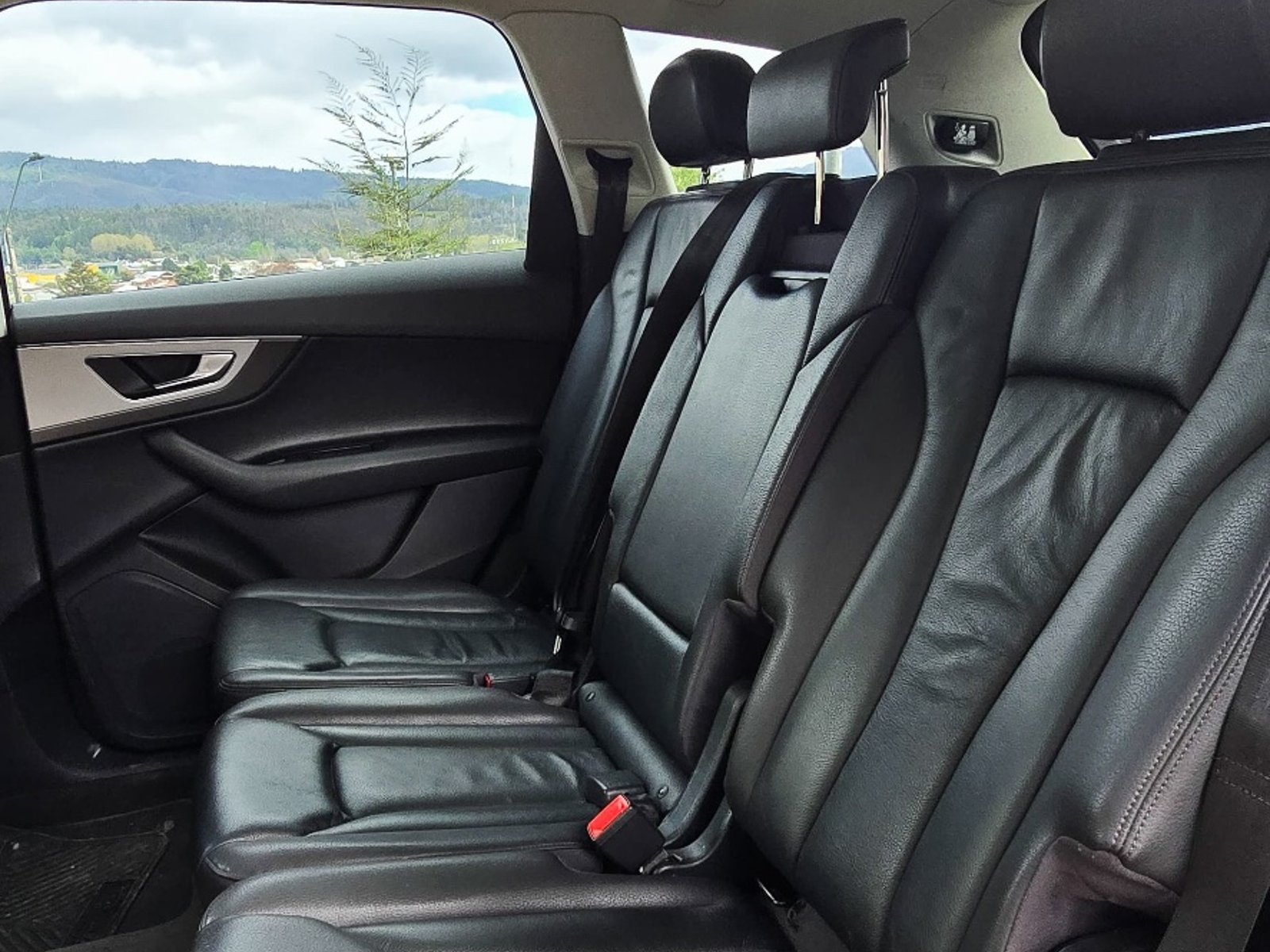 Audi Q7 TFSI 4X4 2.0 AUT 2017 - Foto 4 de 6