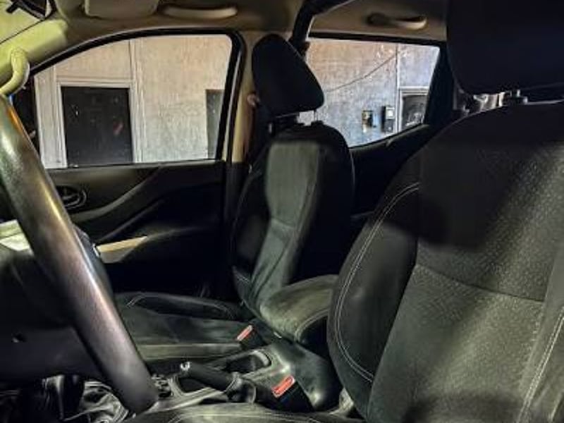Nissan NP300 2.3D 4X2 2019 - Imagen 5 de 7