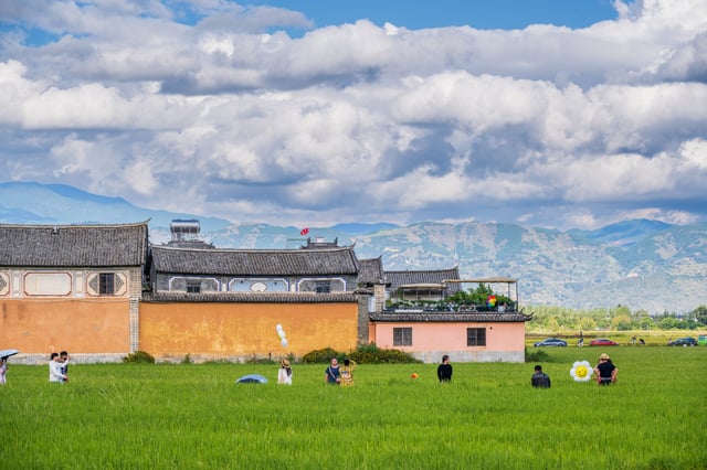 Yunnan Wonders from Lijiang, photo 2