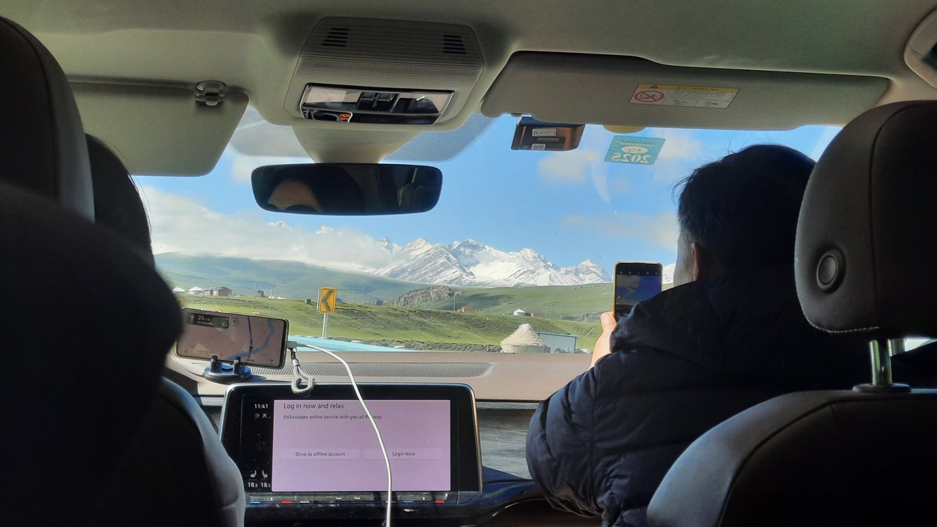 Getting your phone ready for a China road trip: payment, maps and eSIM