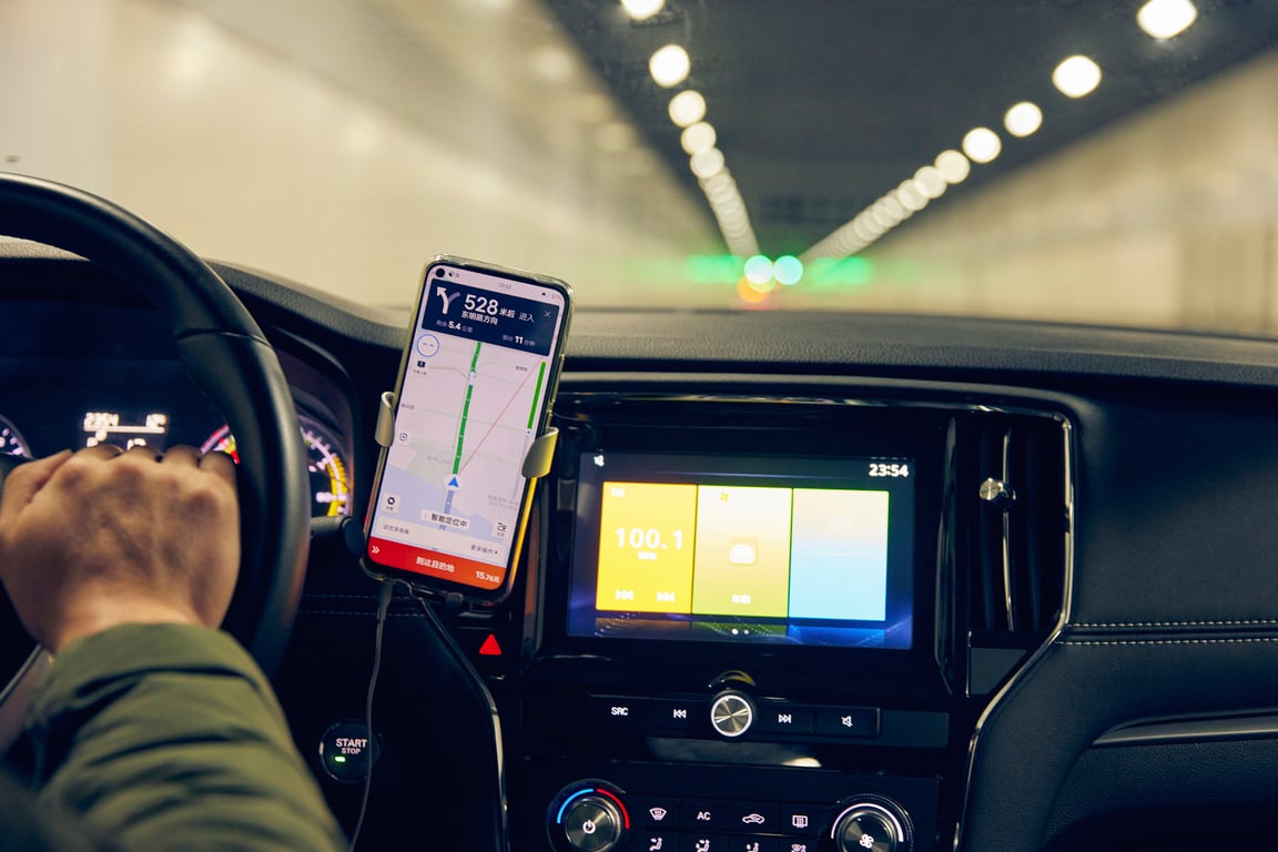 Essential Travel Trio: SIM Card, Mobile Payment, and Map Navigation