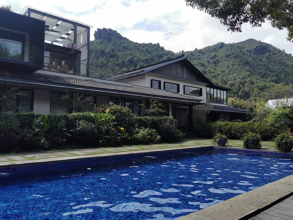 Hotels in China: who can take foreign guests, and what to expect