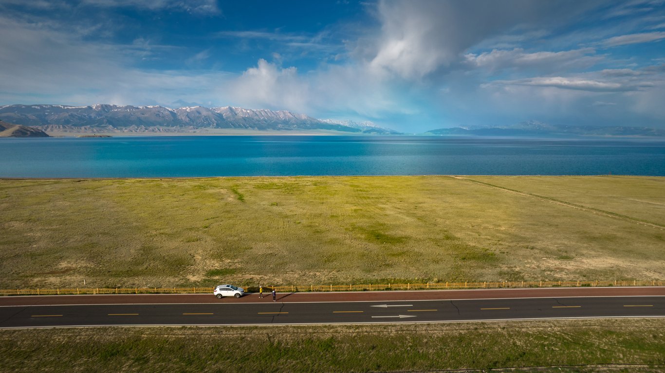 Self-drive trip at Sayram Lake