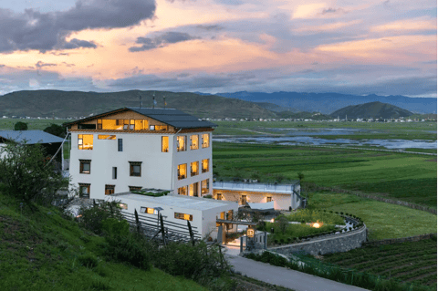 Shangri-La Runjing Muqi B&B