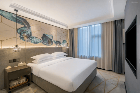VOYAGE INTERNATIONAL HOTEL