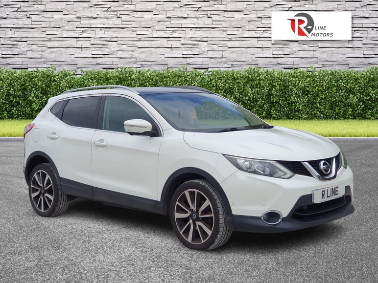 2014 NISSAN QASHQAI 1.5 DCI TEKNA 2WD EURO 5 S S 5DR 2014 94,000 MILES... photo
