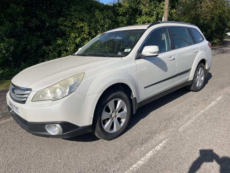 2010 SUBARU OUTBACK 2.5I SE LINEARTRONIC 4WD EURO 5 5DR SNAVPLUS 2010 204,000 MILES AUTOMATIC... photo