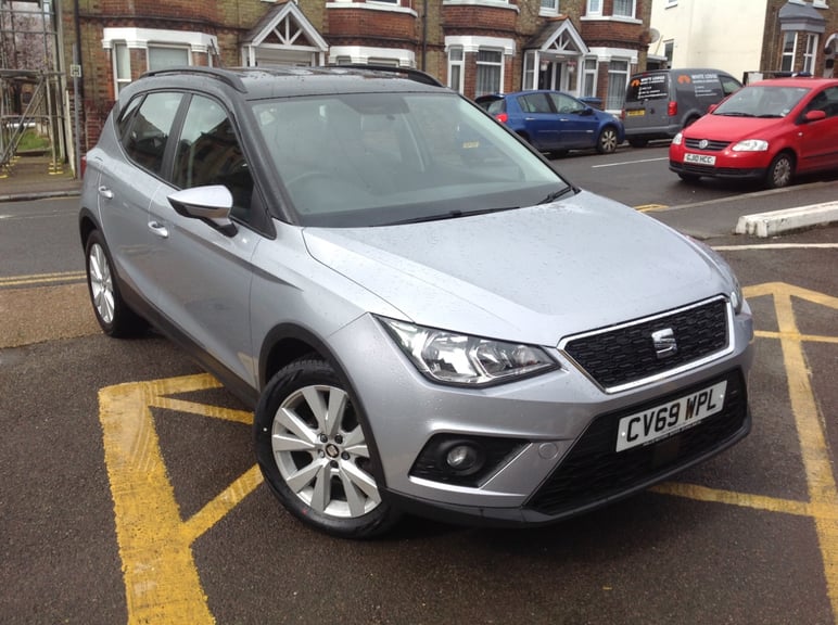 Seat Arona