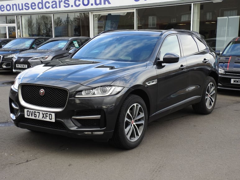 Jaguar F-Pace